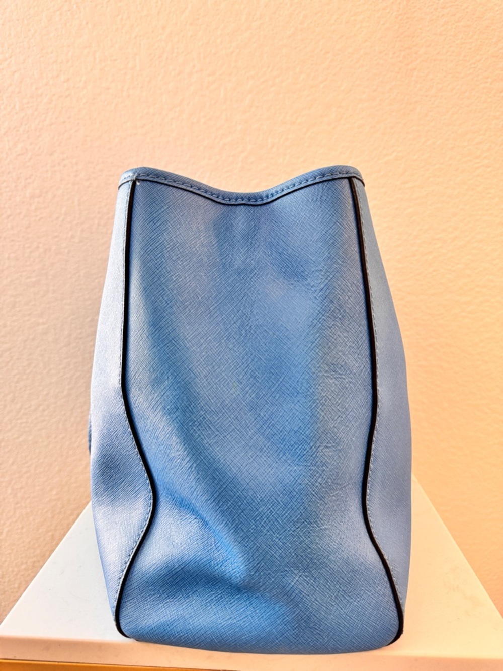 Michael Kors Bright Blue Saffiano Leather Tote with Gold Hardware - Picture 4 of 9